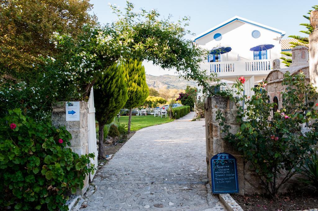Dreams Apartments - Katelios,Santa Barbara Beach エクステリア 写真