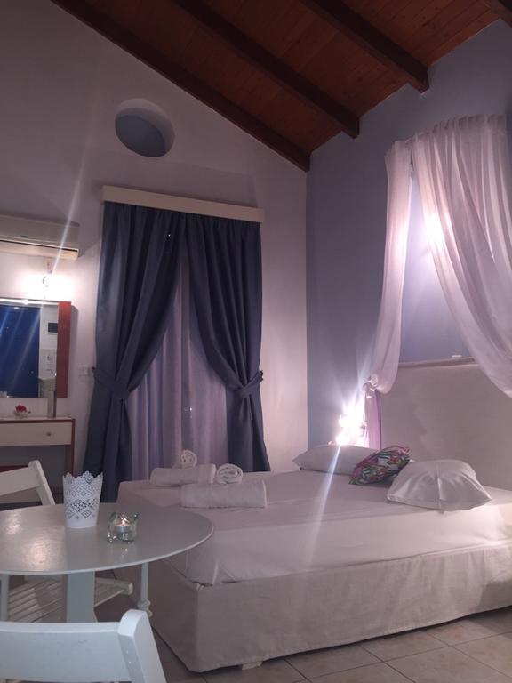 Dreams Apartments - Katelios,Santa Barbara Beach エクステリア 写真
